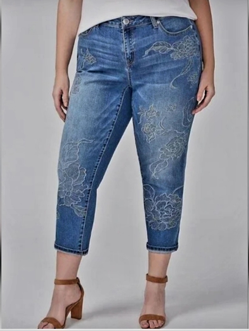 Lane Bryant Boho Girlfriend Crop Jeans with Embroidered Floral Design Sz 18